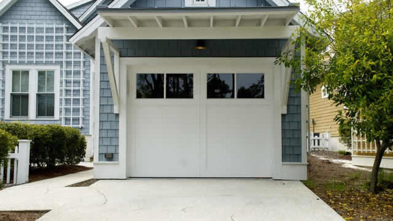 Signs That Your Garage Door Needs a Replacement