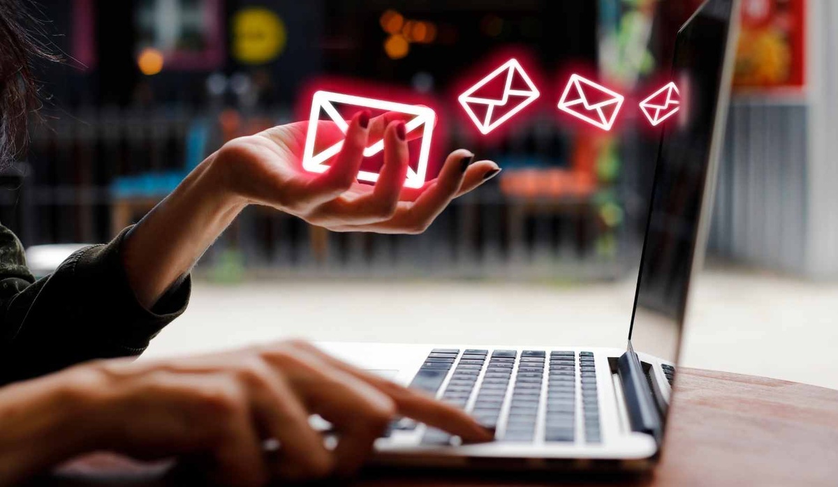 Mastering the Art of Cold Emailing