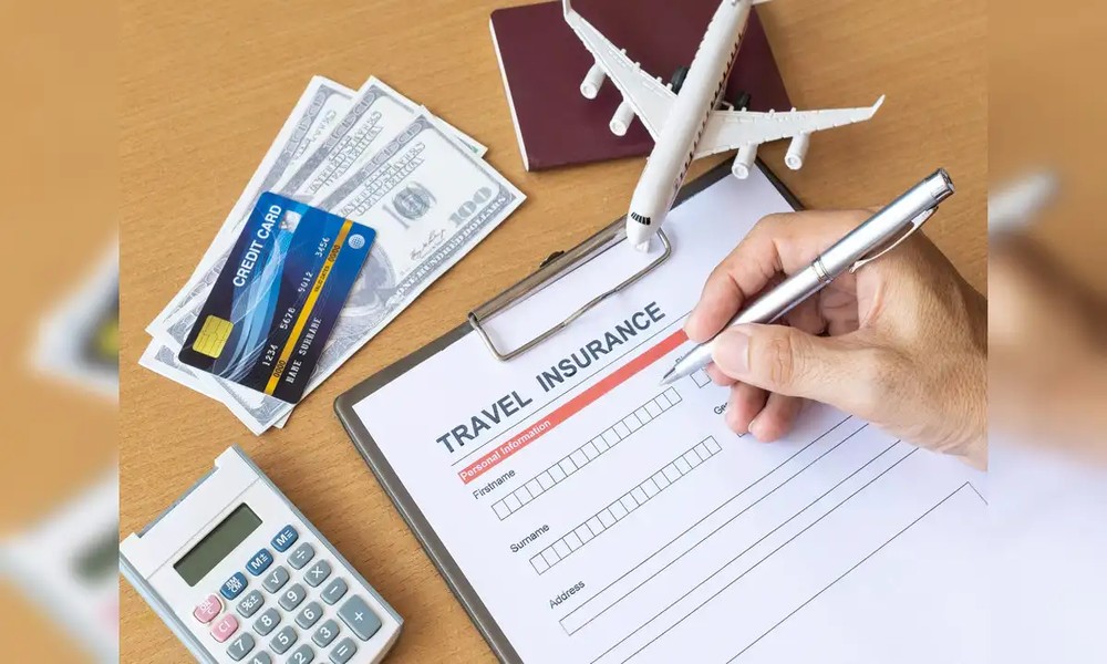 How Travel Insurance Helps Manage Unexpected Flight Delay Problems Abroad