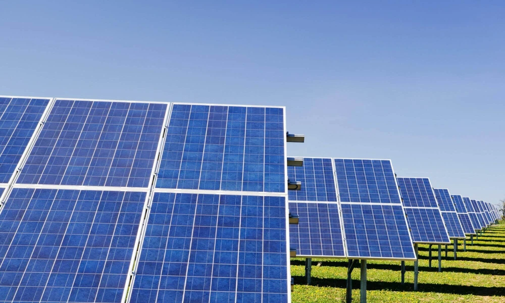 Best Rooftop Solar Panels for Homes Compared by Efficiency, Durability, and Price
